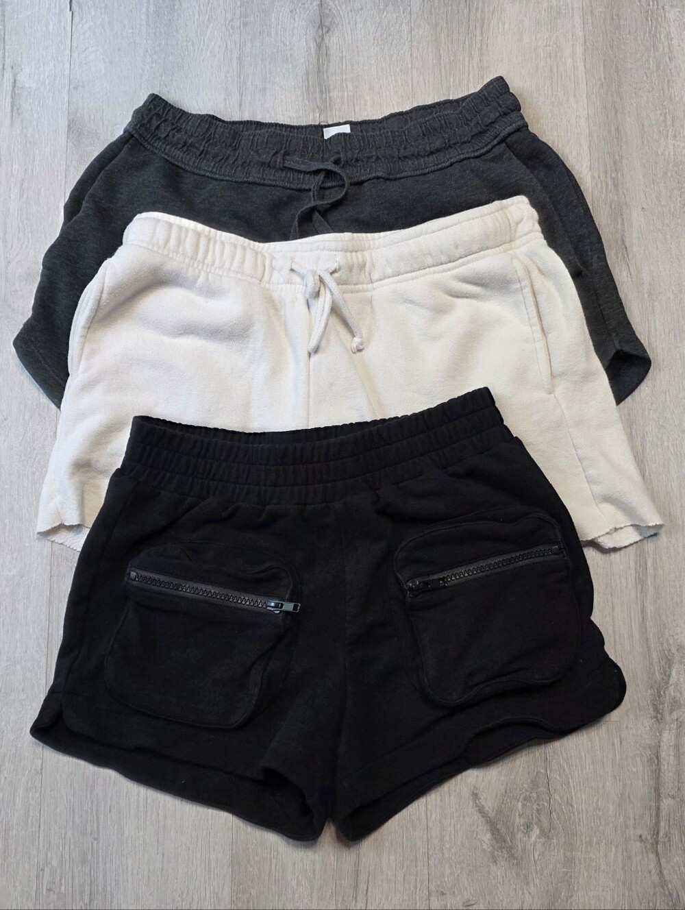 Lot of 3 Shorts Womens Bundle H&M, Double Zero, Labijou Size Small
